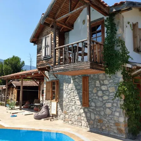 Affittacamere Koyevi *