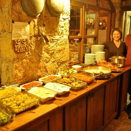 Koyevi Guest house *